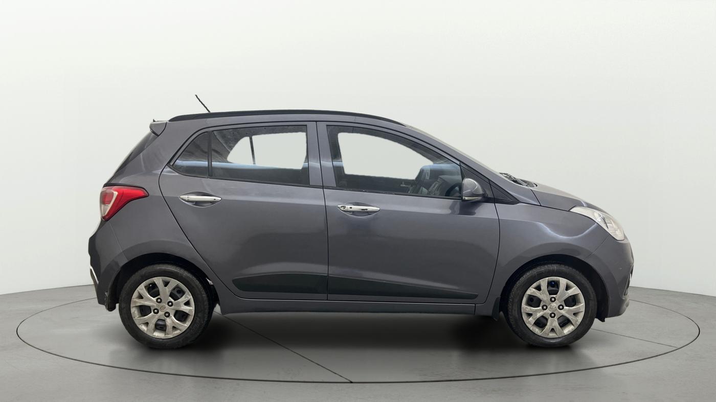 2015 Hyundai Grand i10 SPORTZ 1.2 KAPPA VTVT, Petrol, Manual, 1,13,358 km, Right Side View