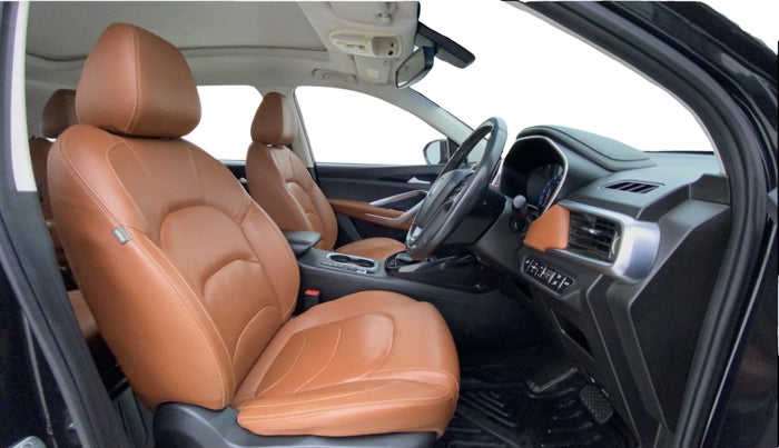 2021 MG HECTOR SHARP 1.5 PETROL CVT, Petrol, Automatic, 63,586 km, Right Side Front Door Cabin