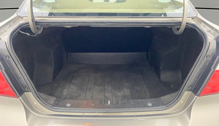 2012 Chevrolet Aveo LT 1.4 ABS, Petrol, Manual, 37,761 km, Boot Open Zoomed View