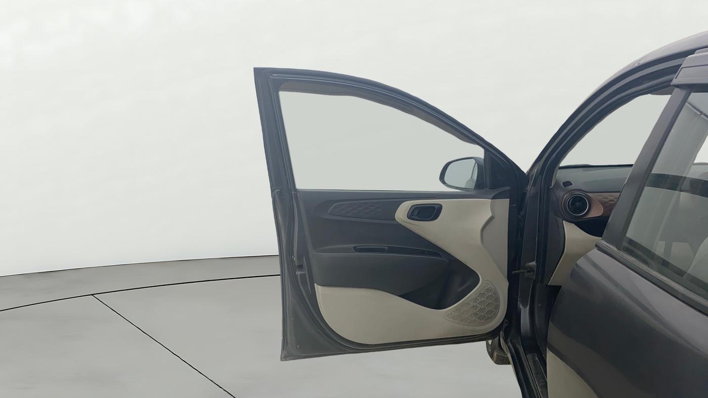 2021 Hyundai AURA S 1.2 CNG, CNG, Manual, 98,698 km, LHS Front Door