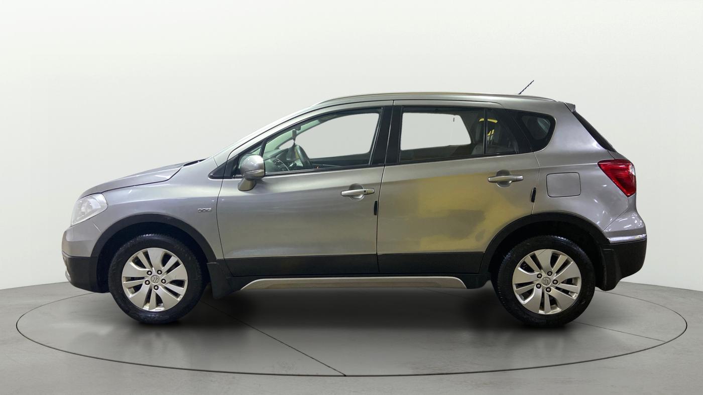 2015 Maruti S Cross ALPHA 1.6, Diesel, Manual, 1,32,030 km, Left Side