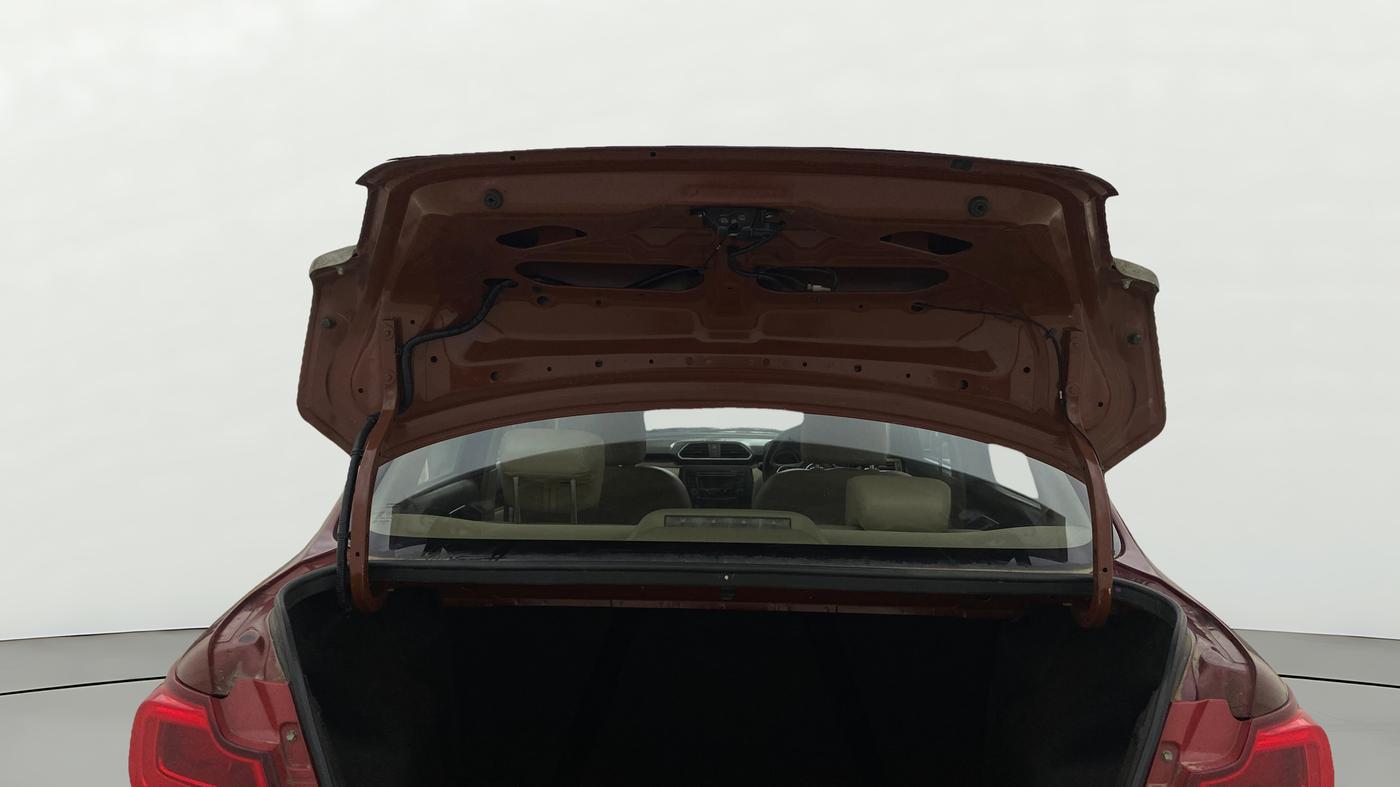 2018 Maruti Dzire VXI, Petrol, Manual, 49,499 km, Boot Door Open