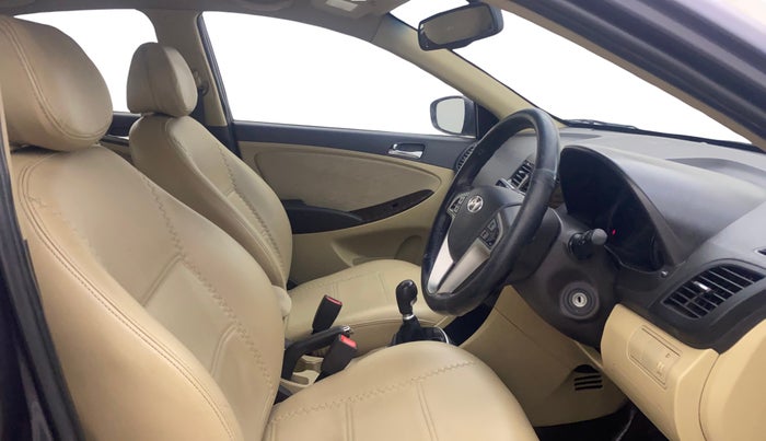 2014 Hyundai Verna FLUIDIC 1.6 CRDI SX, Diesel, Manual, 97,400 km, Right Side Front Door Cabin