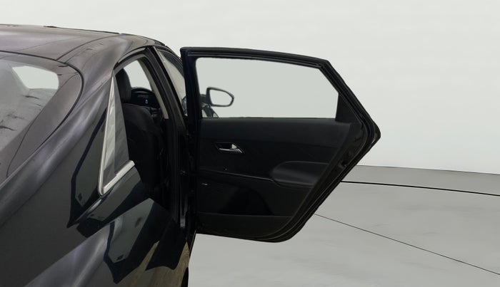 2023 Hyundai Verna SX (O) 1.5 TURBO PETROL DCT, Petrol, Automatic, 26,541 km, RHS Rear Door