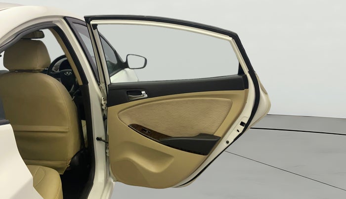 2014 Hyundai Verna FLUIDIC 1.6 VTVT EX, Petrol, Manual, 1,05,898 km, RHS Rear Door