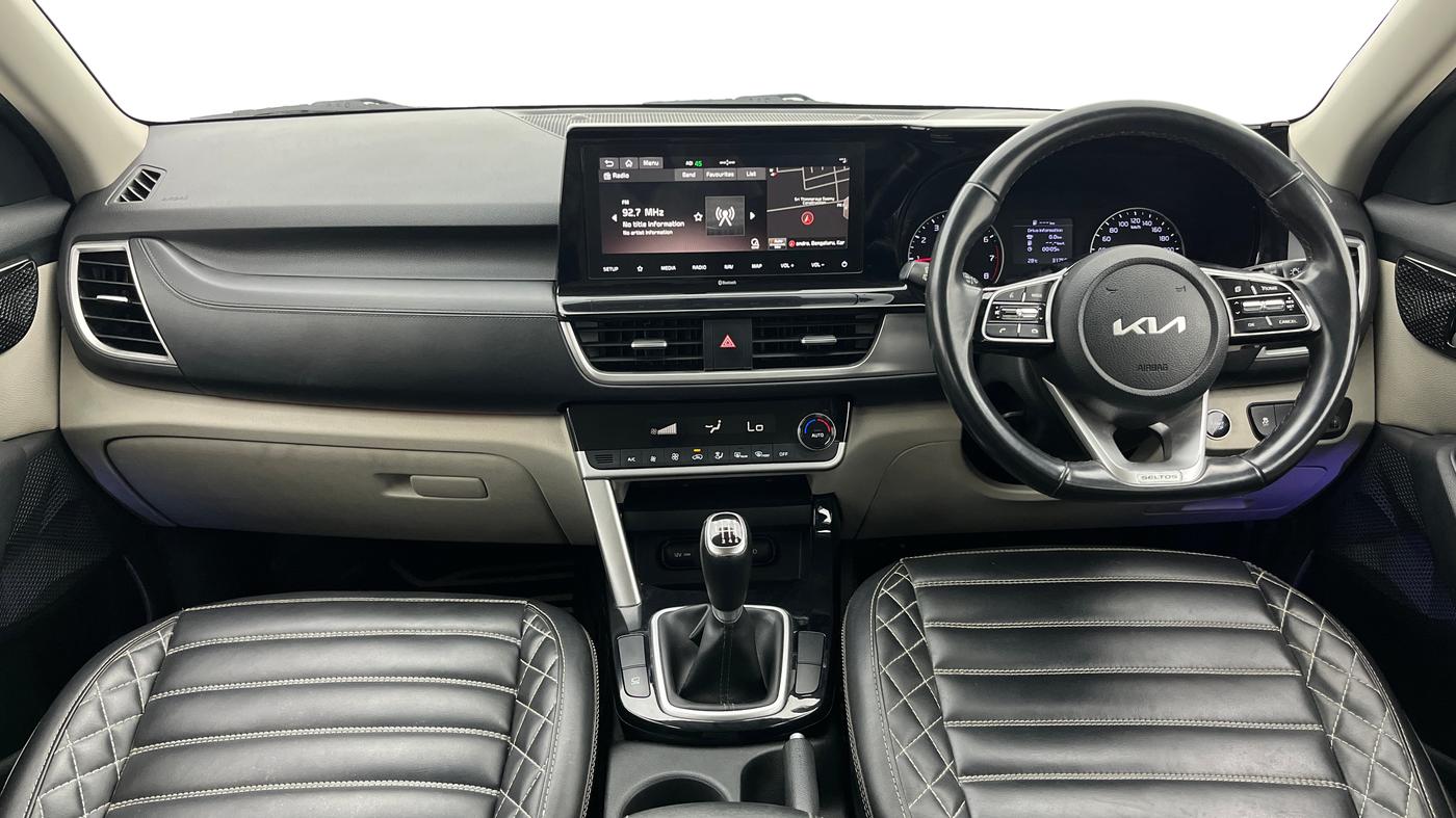2023 KIA SELTOS  HTX 1.5 PETROL MT, Petrol, Manual, 31,755 km, Dashboard