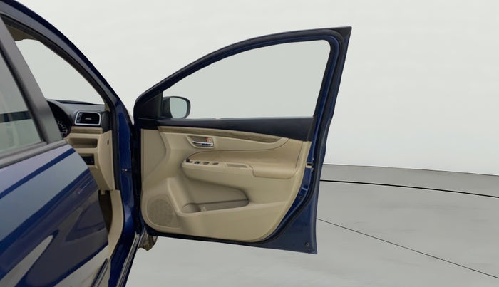 2018 Maruti Ciaz DELTA 1.5 SHVS MT PETROL, Petrol, Manual, 1,01,049 km, RHS Front Door