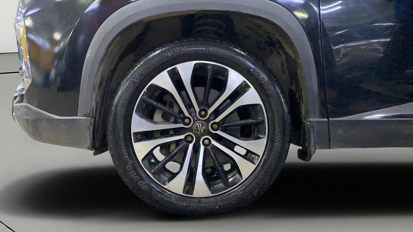 2021 MG HECTOR SHARP 1.5 PETROL CVT, Petrol, Automatic, 61,025 km, Left Front Wheel