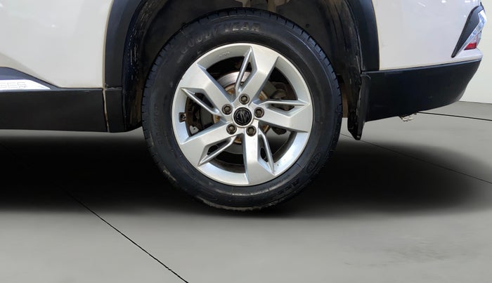 2021 MG HECTOR PLUS SUPER 1.5 PETROL TURBO HYBRID MT 7-STR, Petrol, Manual, 30,423 km, Left Rear Wheel