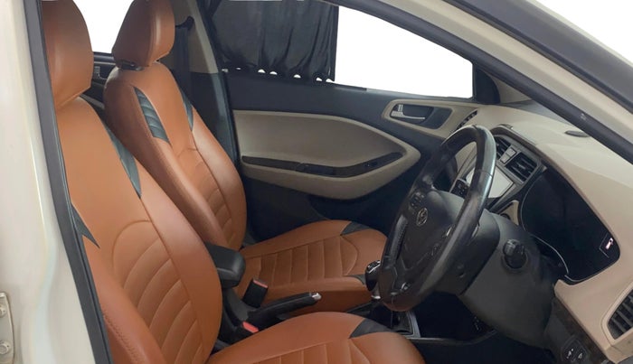 2015 Hyundai Elite i20 ASTA 1.4 CRDI, Diesel, Manual, 66,465 km, Right Side Front Door Cabin