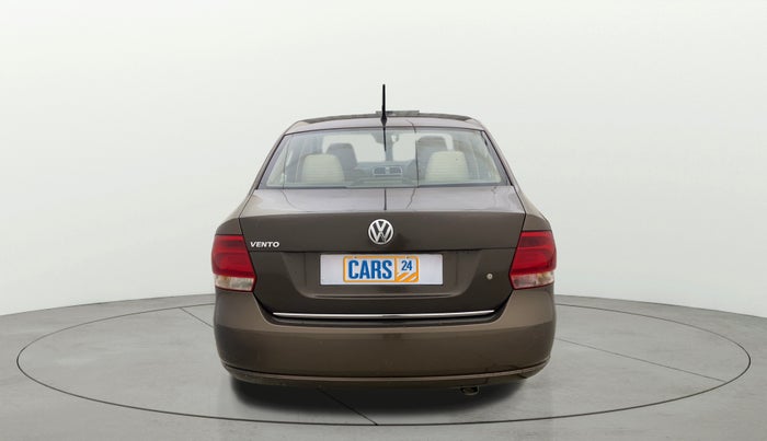 2015 Volkswagen Vento HIGHLINE 1.6 MPI, Petrol, Manual, 68,636 km, Back/Rear