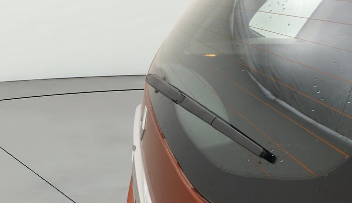 2018 Renault Duster RXS CVT, Petrol, Automatic, 30,676 km, Rear Wiper