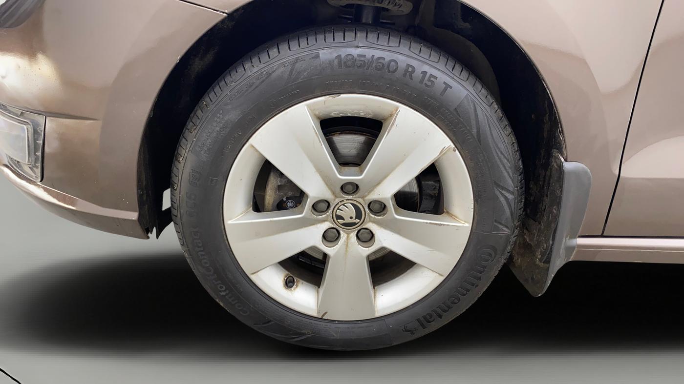 2020 Skoda Rapid AMBITION AT TSI, Petrol, Automatic, 93,148 km, Left Front Wheel