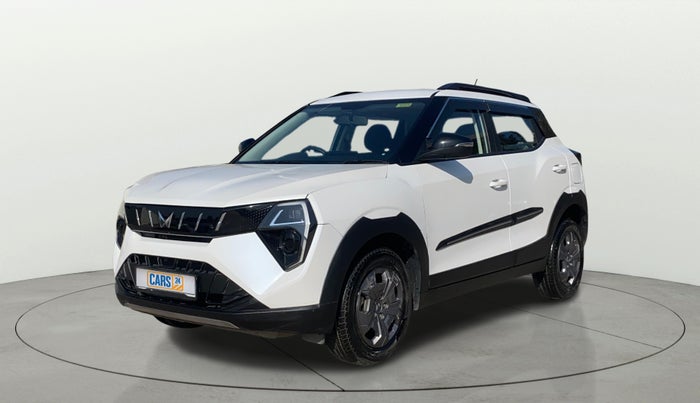 2024 Mahindra XUV 3XO MX3 Pro 1.2 L TCMPFi, Petrol, Manual, 15,478 km, Left Front Diagonal
