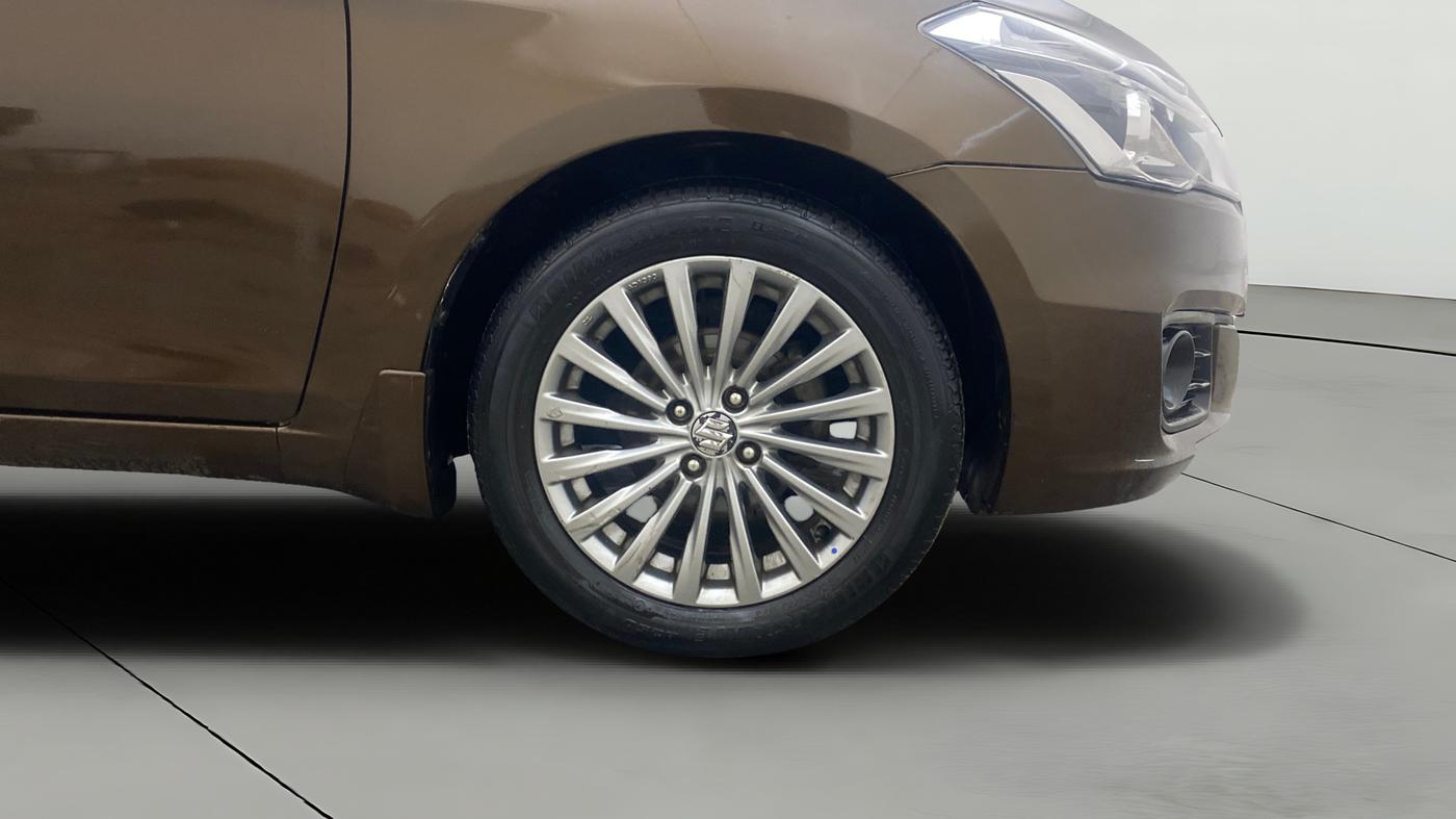 2017 Maruti Ciaz ZDI+ SHVS, Diesel, Manual, 1,04,344 km, Right Front Wheel