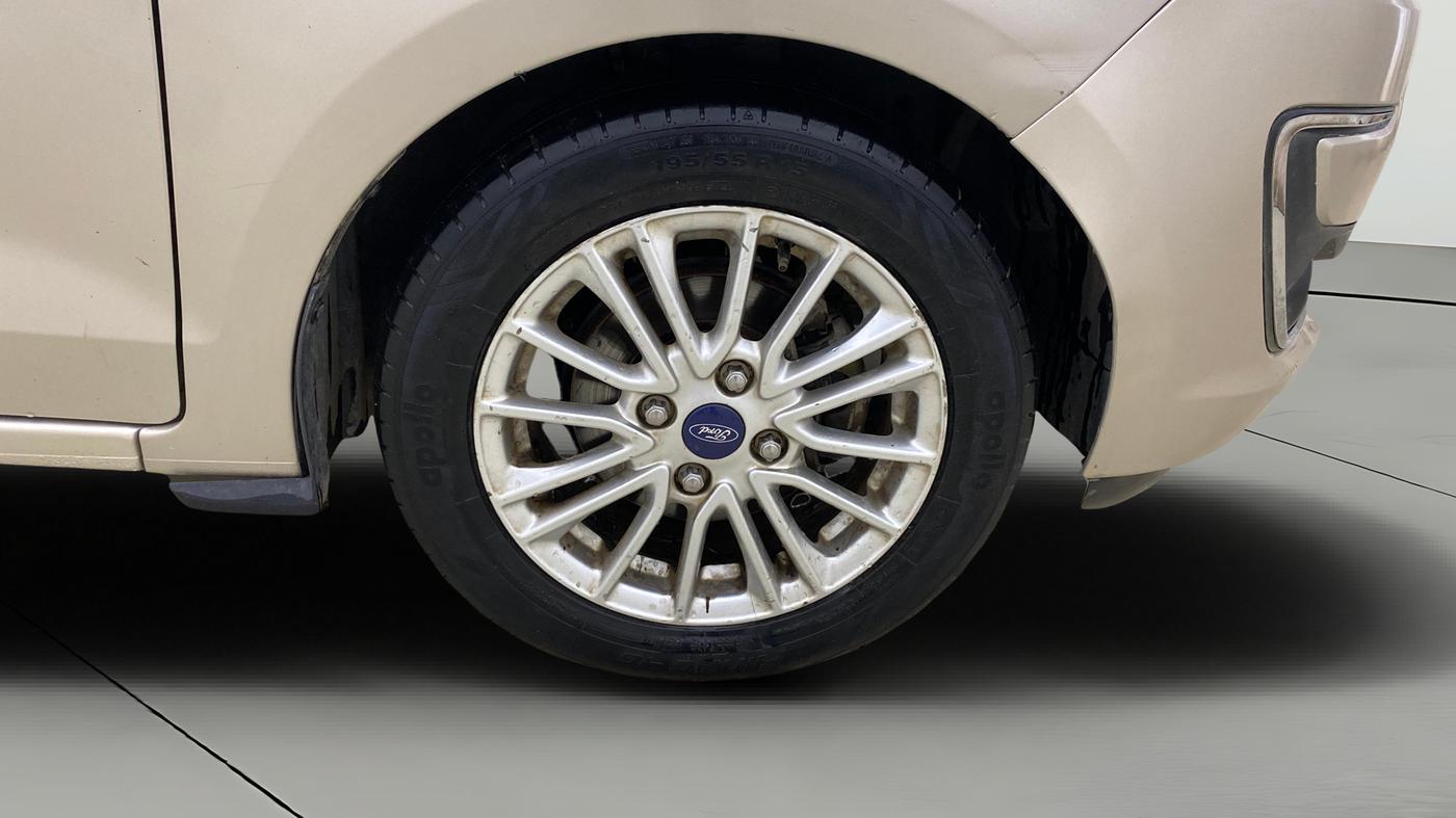 2019 Ford Figo Aspire TITANIUM1.5 DIESEL, Diesel, Manual, 1,43,446 km, Right Front Wheel