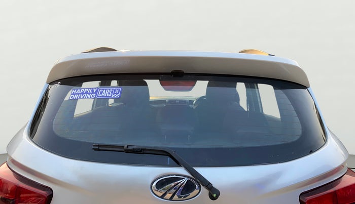 2017 Mahindra Kuv100 K8 5 STR, Petrol, Manual, 22,861 km, Rear Windshield