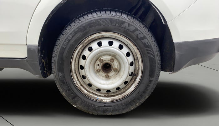 2019 Mahindra MARAZZO M2 8 STR, Diesel, Manual, 26,273 km, Left Rear Wheel