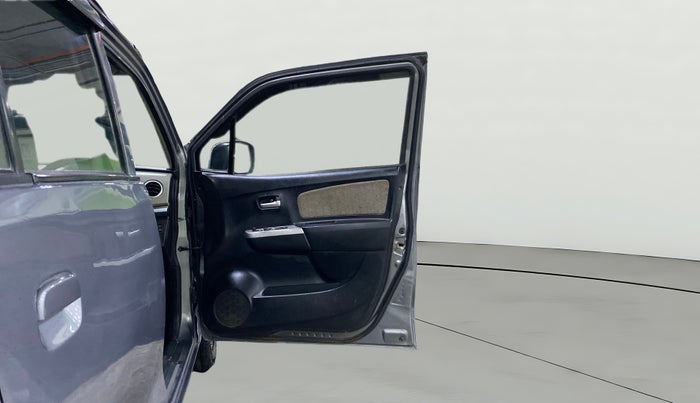 2014 Maruti Wagon R 1.0 VXI, Petrol, Manual, 1,30,697 km, RHS Front Door