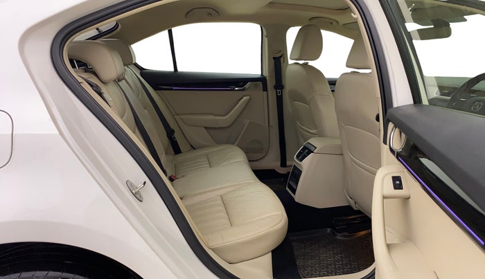 2018 Skoda Octavia L&K 1.8 TSI AT, Petrol, Automatic, 54,933 km, Right Side Rear Door Cabin