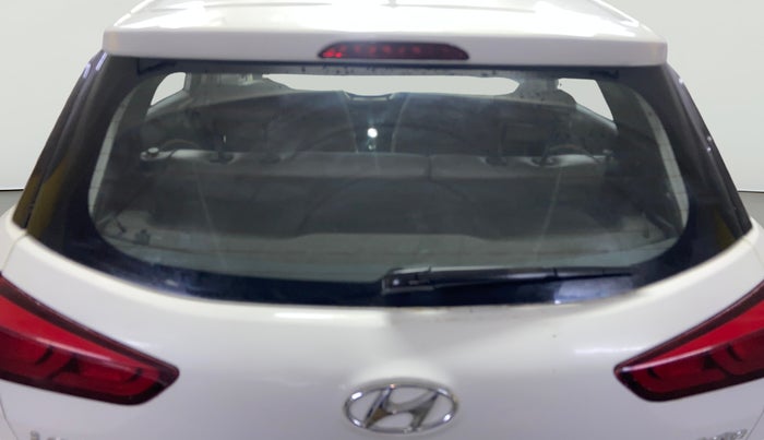 2016 Hyundai Elite i20 ASTA 1.4 CRDI, Diesel, Manual, 1,00,375 km, Rear Windshield