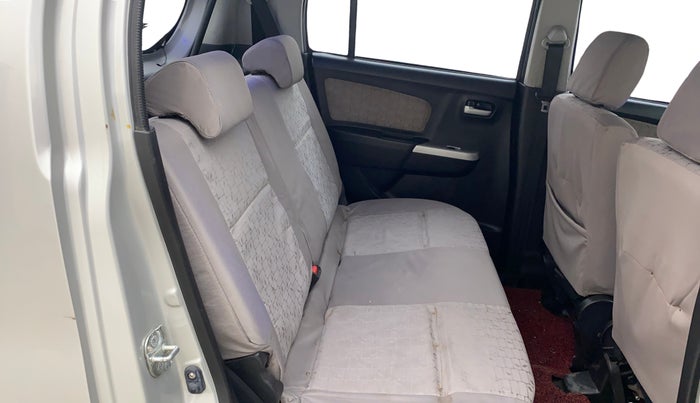 2015 Maruti Wagon R 1.0 VXI, Petrol, Manual, 1,32,558 km, Right Side Rear Door Cabin