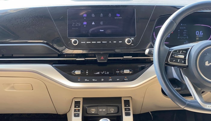 2022 KIA CARENS LUXURY PLUS 1.4 PETROL 7 STR, Petrol, Manual, 25,165 km, Air Conditioner