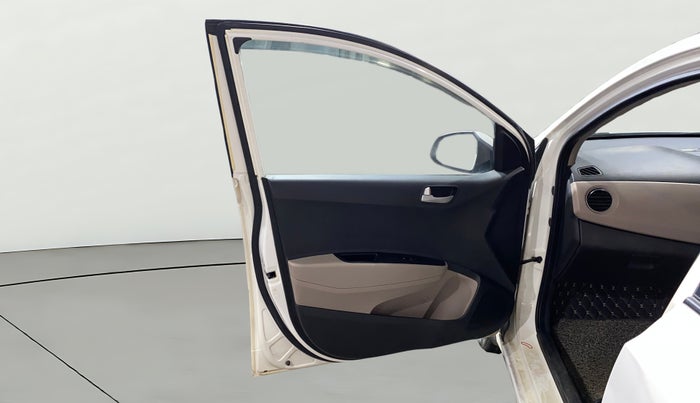 2015 Hyundai Xcent S 1.2, Petrol, Manual, 37,061 km, LHS Front Door