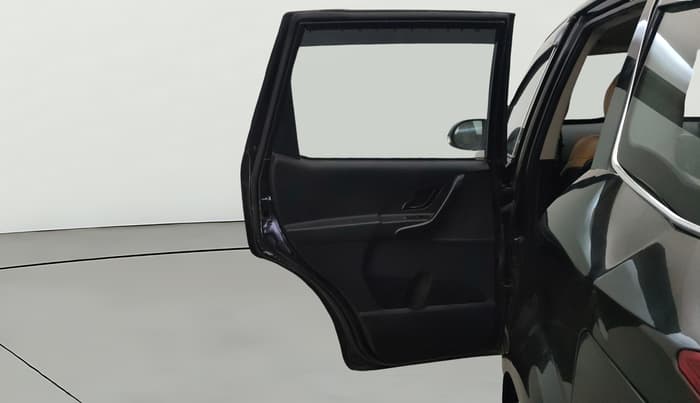 2019 Mahindra XUV500 W5, Diesel, Manual, 60,258 km, LHS Rear Door
