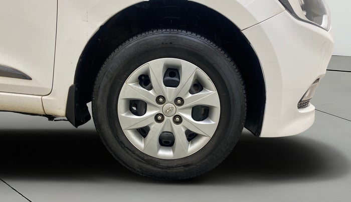 2017 Hyundai Elite i20 SPORTZ 1.2, Petrol, Manual, 42,388 km, Right Front Wheel