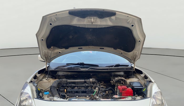 2021 Maruti Swift VXI, Petrol, Manual, 1,24,239 km, Open Bonet