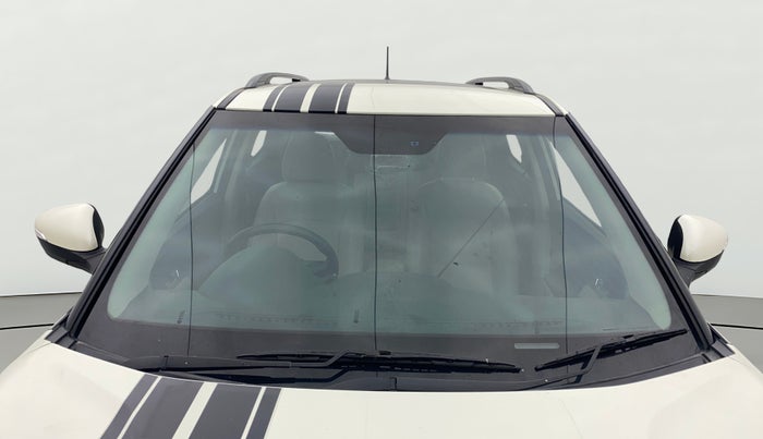 2020 Mahindra XUV300 W8 (O) 1.2 PETROL, Petrol, Manual, 34,817 km, Front Windshield