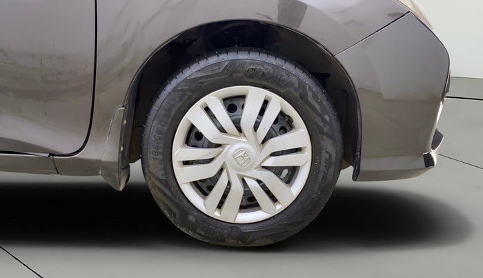 2016 Honda City 1.5L I-VTEC SV, Petrol, Manual, 1,09,591 km, Right Front Wheel