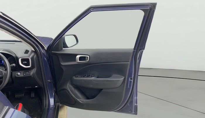 2020 Hyundai VENUE SX PLUS 1.0 TURBO DCT, Petrol, Automatic, 30,638 km, RHS Front Door