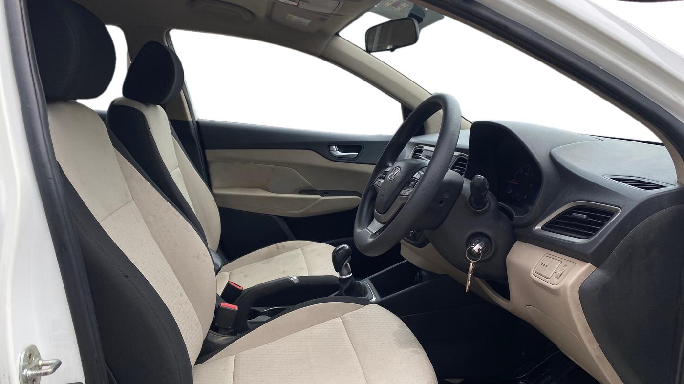 2018 Hyundai Verna 1.6 EX CRDI, Diesel, Manual, 80,426 km, Right Side Front Door Cabin