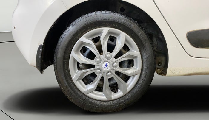 2017 Hyundai Grand i10 SPORTZ 1.2 KAPPA VTVT, CNG, Manual, 98,385 km, Right Rear Wheel