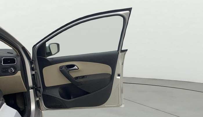 2013 Volkswagen Polo HIGHLINE1.2L, Petrol, Manual, 88,779 km, RHS Front Door