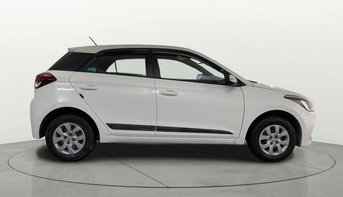 2015 Hyundai Elite i20 SPORTZ 1.2, Petrol, Manual, 54,437 km, Right Side View