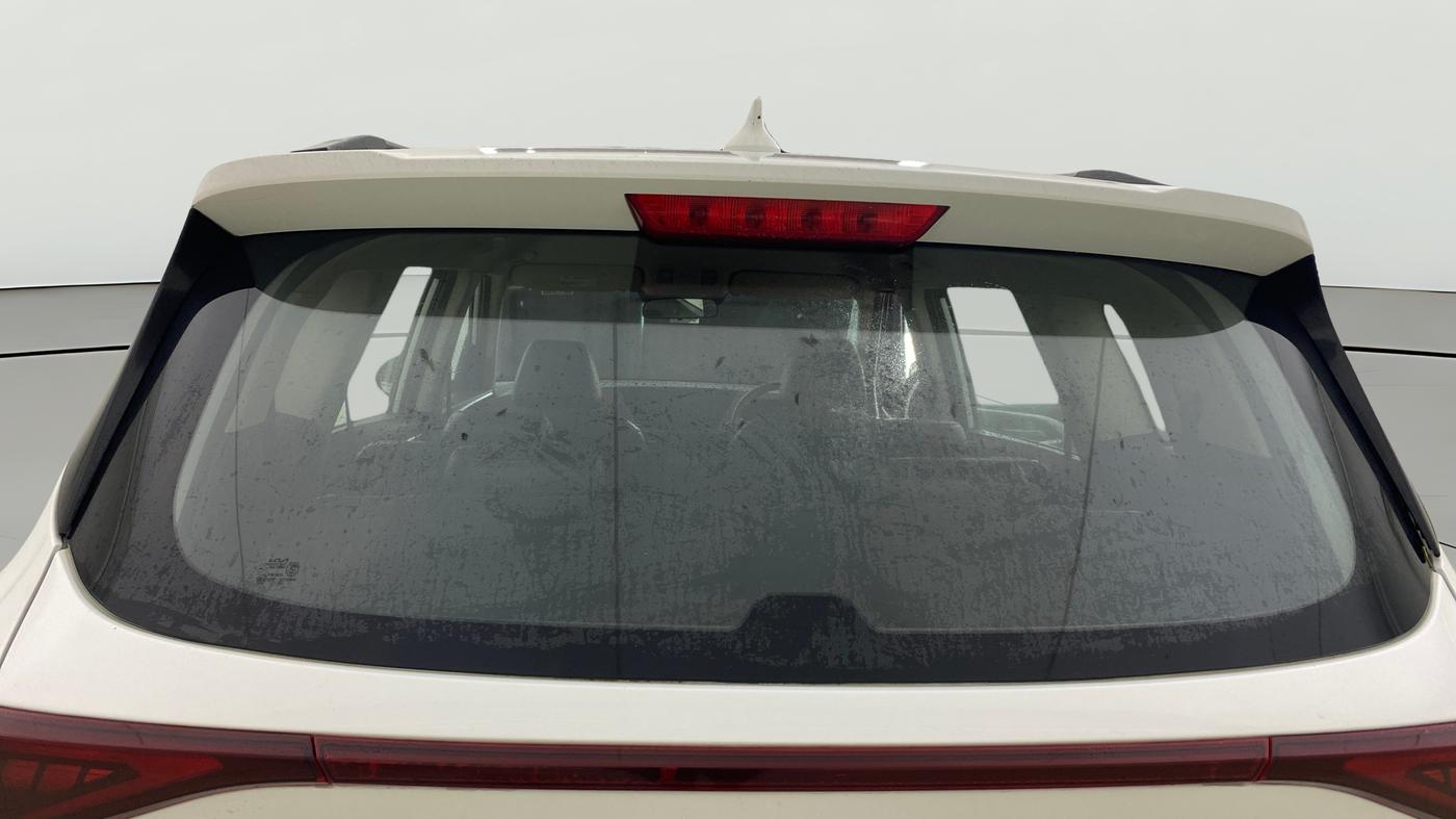 2022 KIA CARENS PRESTIGE 1.4 PETROL 7 STR, Petrol, Manual, 96,499 km, Rear Windshield