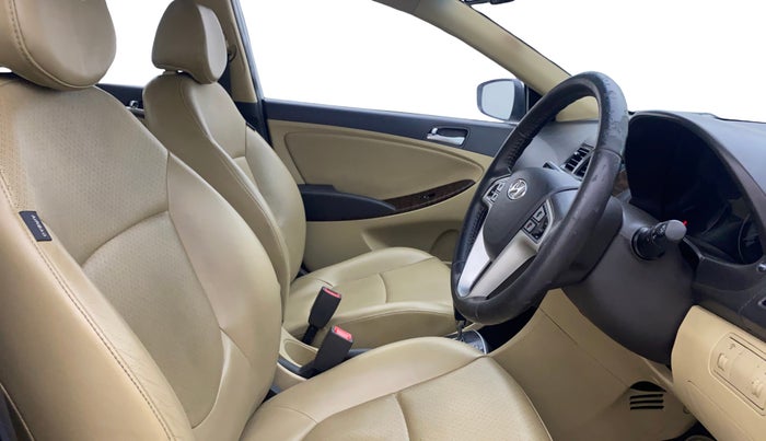 2013 Hyundai Verna FLUIDIC 1.6 VTVT SX OPT AT, Petrol, Automatic, 87,219 km, Right Side Front Door Cabin