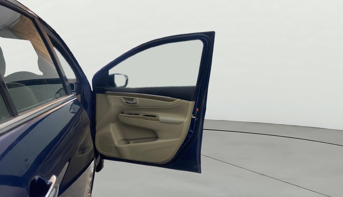 2018 Maruti Ciaz ALPHA 1.5 SHVS PETROL, Petrol, Manual, 82,356 km, RHS Front Door