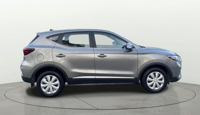 2024 MG ASTOR Sprint 1.5 MT (Ivory), Petrol, Manual, 10,855 km, Right Side View