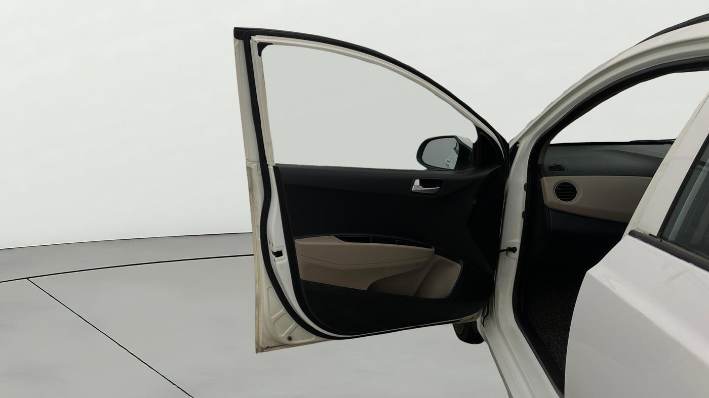 2019 Hyundai Grand i10 SPORTZ AT 1.2 KAPPA VTVT, Petrol, Automatic, 50,650 km, LHS Front Door