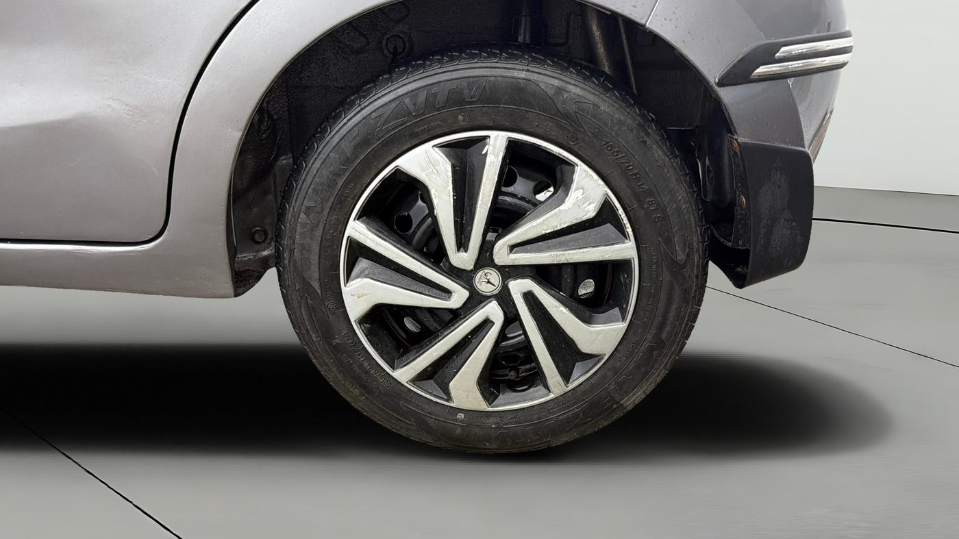 2019 Maruti Celerio VXI AMT, CNG, Automatic, 66,387 km, Left Rear Wheel
