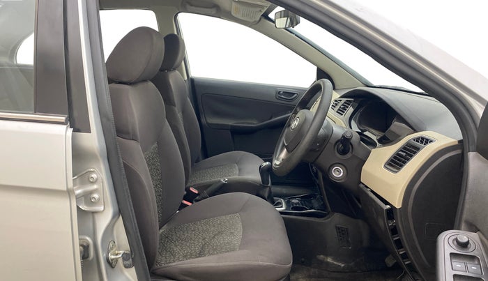 2014 Tata Zest XMS PETROL, Petrol, Manual, 42,931 km, Right Side Front Door Cabin