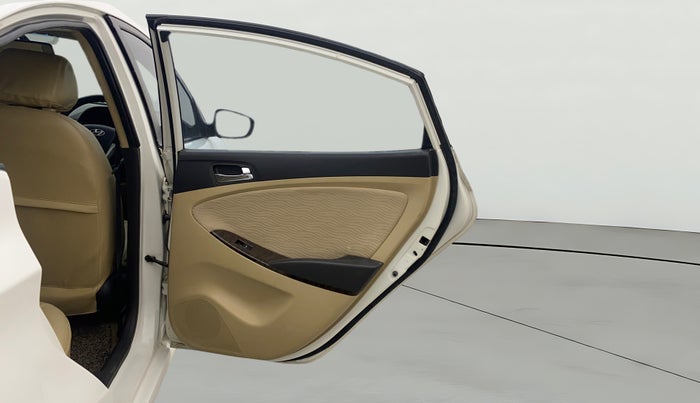 2013 Hyundai Verna FLUIDIC 1.6 CRDI SX, Diesel, Manual, 96,675 km, RHS Rear Door