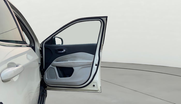 2017 Jeep Compass LIMITED 1.4 PETROL AT, Petrol, Automatic, 49,329 km, RHS Front Door