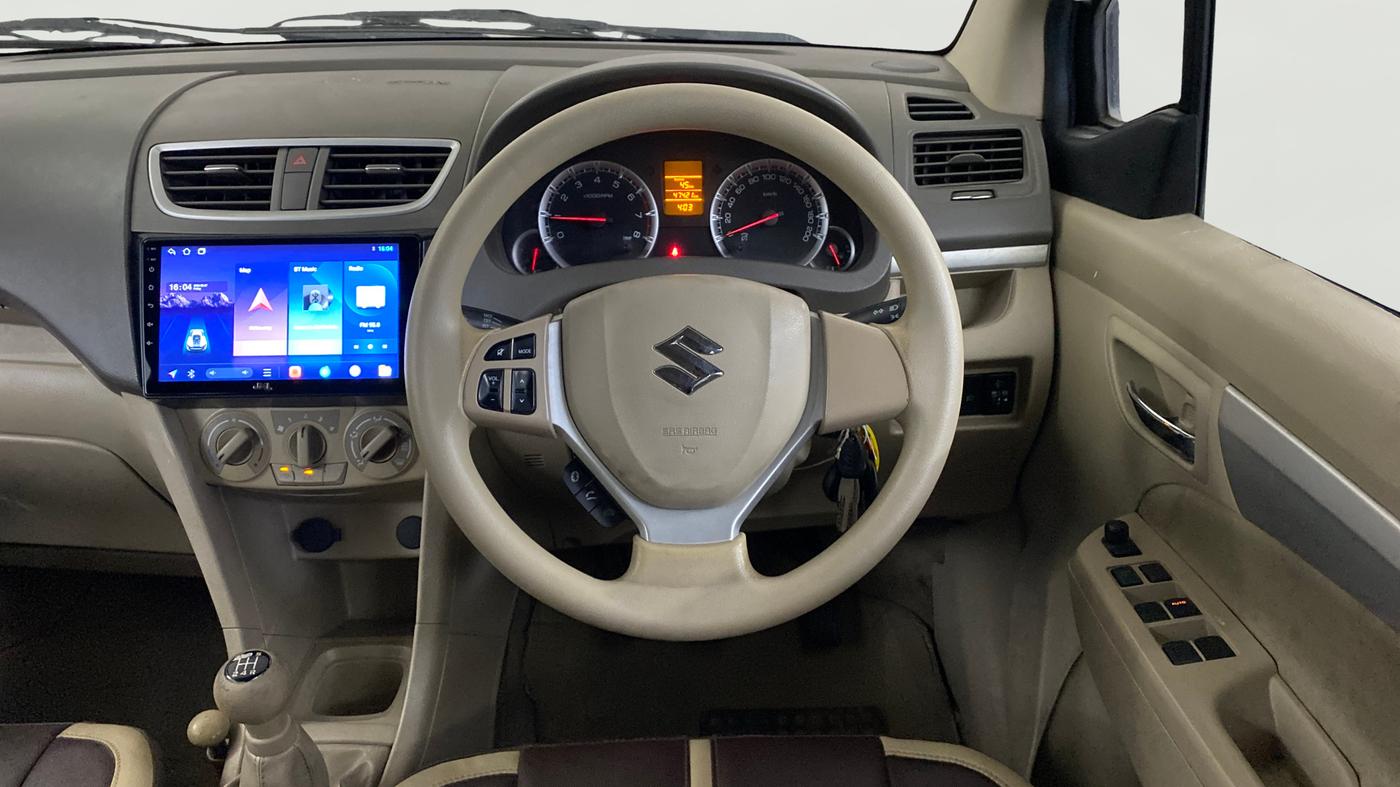 2016 Maruti Ertiga VXI, Petrol, Manual, 47,413 km, Steering Wheel Close Up