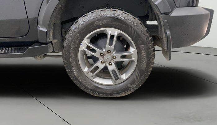 2024 Mahindra Thar LX PETROL HT 4WD AT, Petrol, Automatic, 9,543 km, Left Rear Wheel