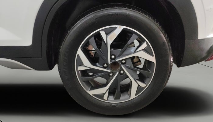 2021 Hyundai Creta SX (O) AT 1.5 DIESEL, Diesel, Automatic, 1,16,665 km, Left Rear Wheel